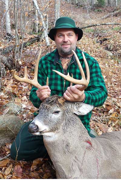Chris graves with a Herkimer County 9-pointer that weighed 194-pounds